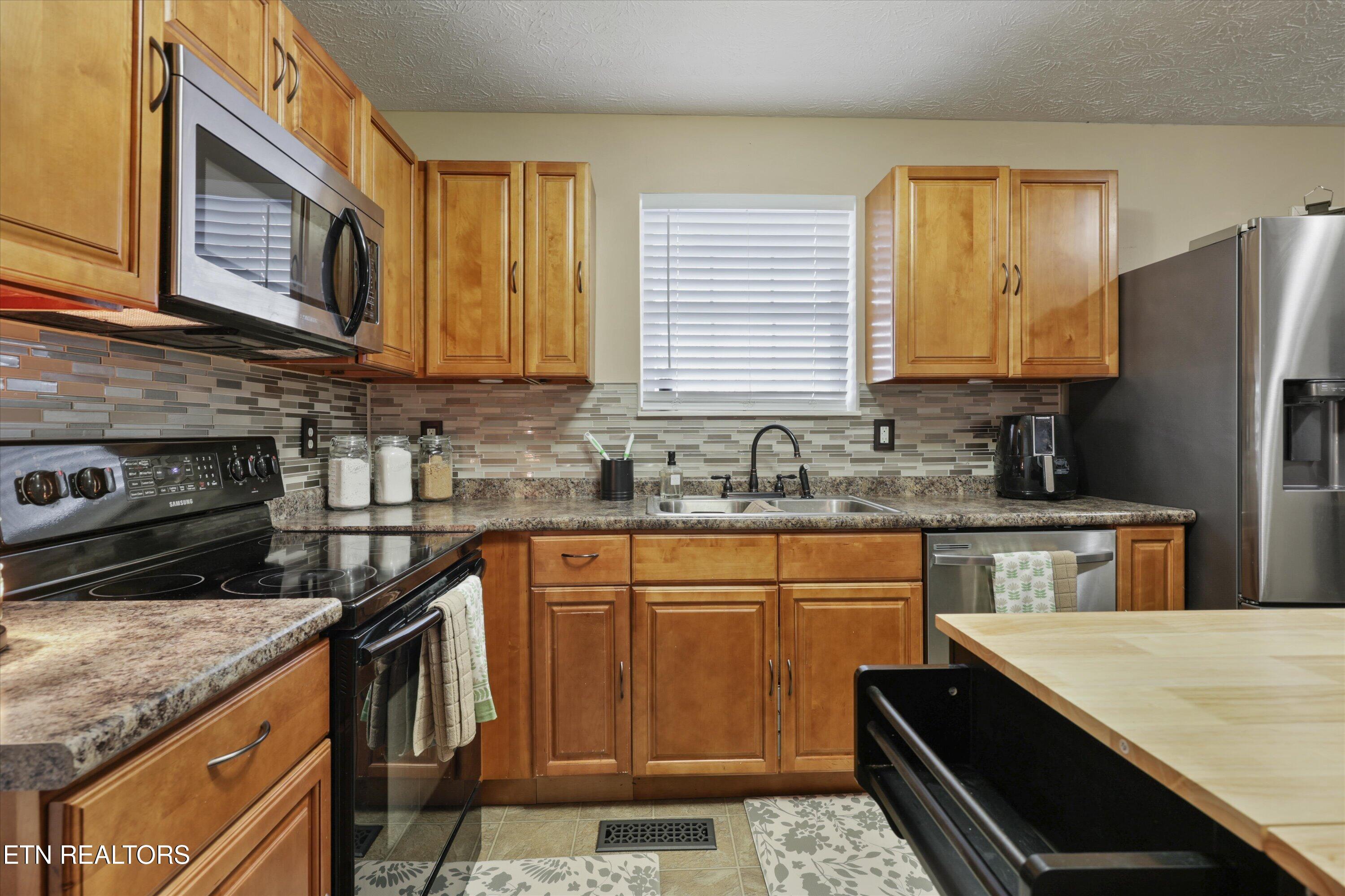 1306 Tabitha Drive White Pine, TN 37890 - Photo 11 of 31 13-1306 Tabitha Dr18