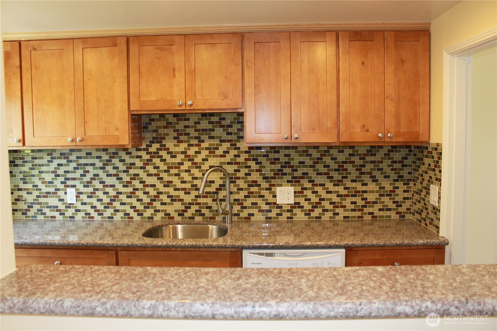 8001 Densmore Avenue North Seattle, WA 98103 - Photo 17 of 22 a bathroom with a window