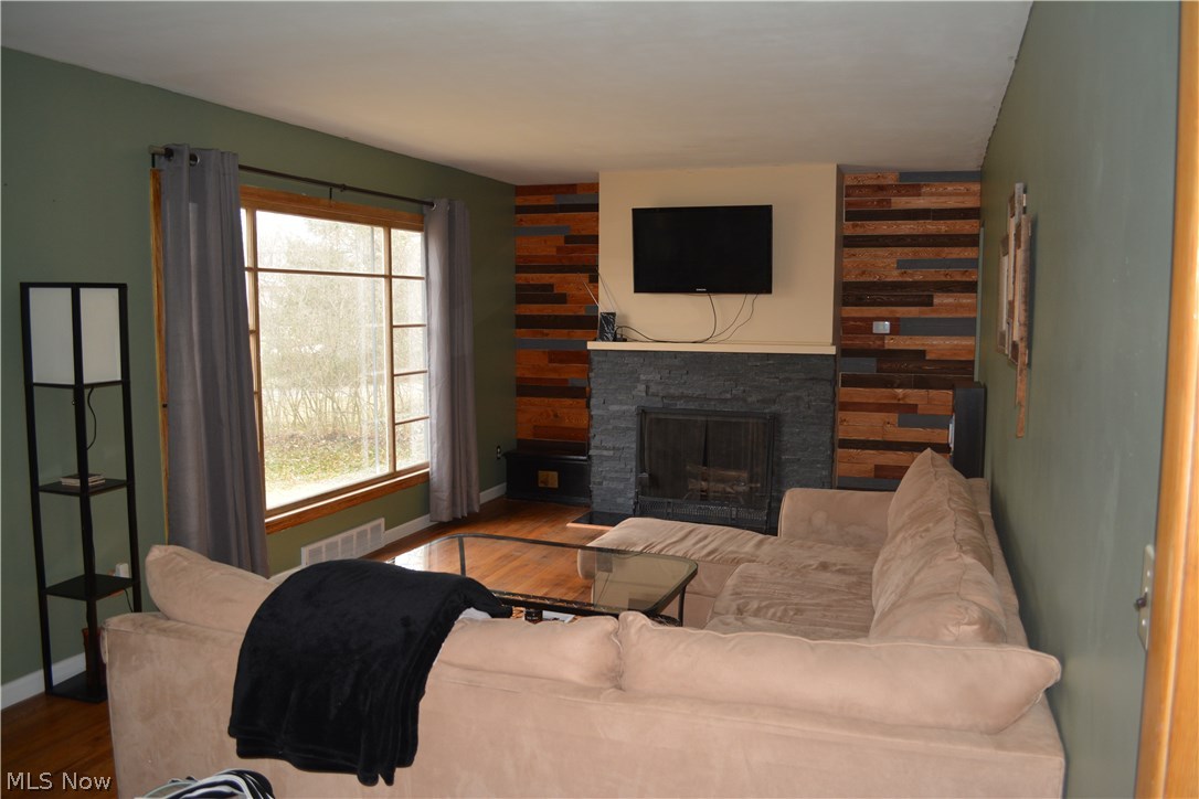 3174 Boston Road Brunswick, OH 44212 - Photo 6 of 16 Gallery Image 6