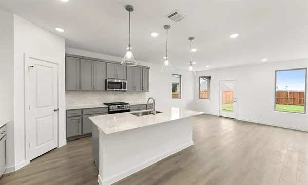 $399,000 | 1328 Parkdale Street, Forney, TX 75126