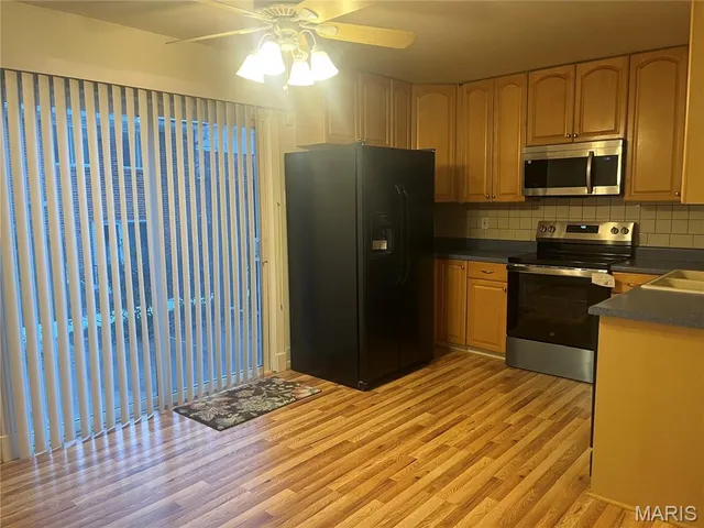 $179,900 | 10843 Carroll Wood Way, St. Louis, MO 63128