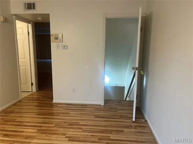 $179,900 | 10843 Carroll Wood Way, St. Louis, MO 63128