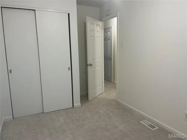 $179,900 | 10843 Carroll Wood Way, St. Louis, MO 63128