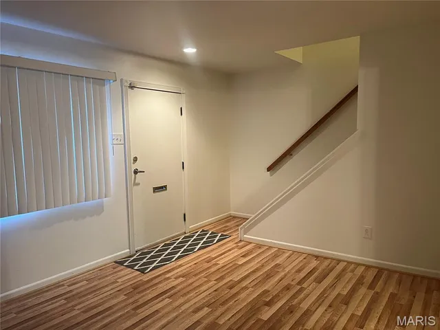 $179,900 | 10843 Carroll Wood Way, St. Louis, MO 63128