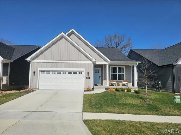 $595,000 | 228 Randlin Drive, Lake St. Louis, MO 63367