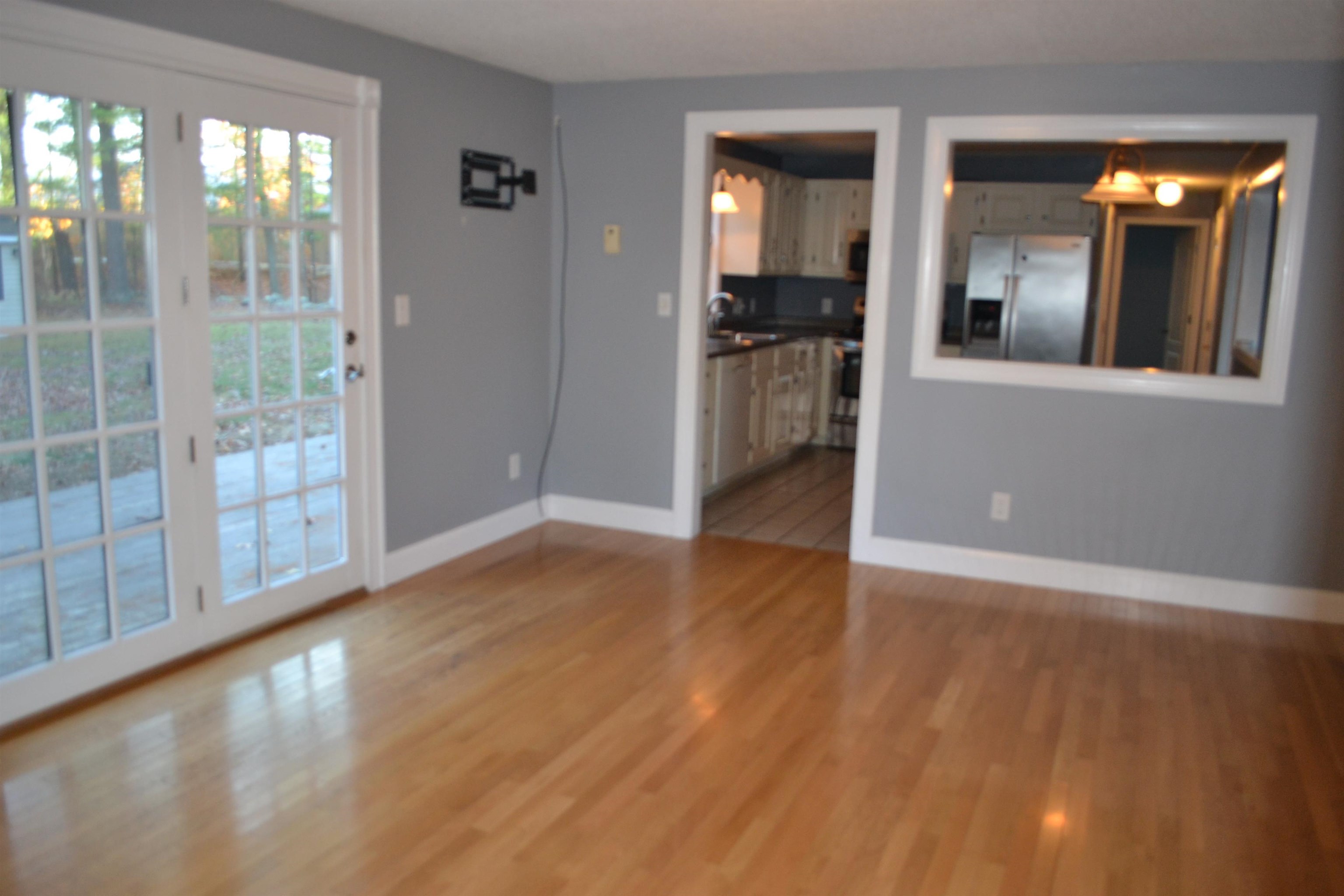 10 Madden Road Derry, NH 03038 - Photo 8 of 10