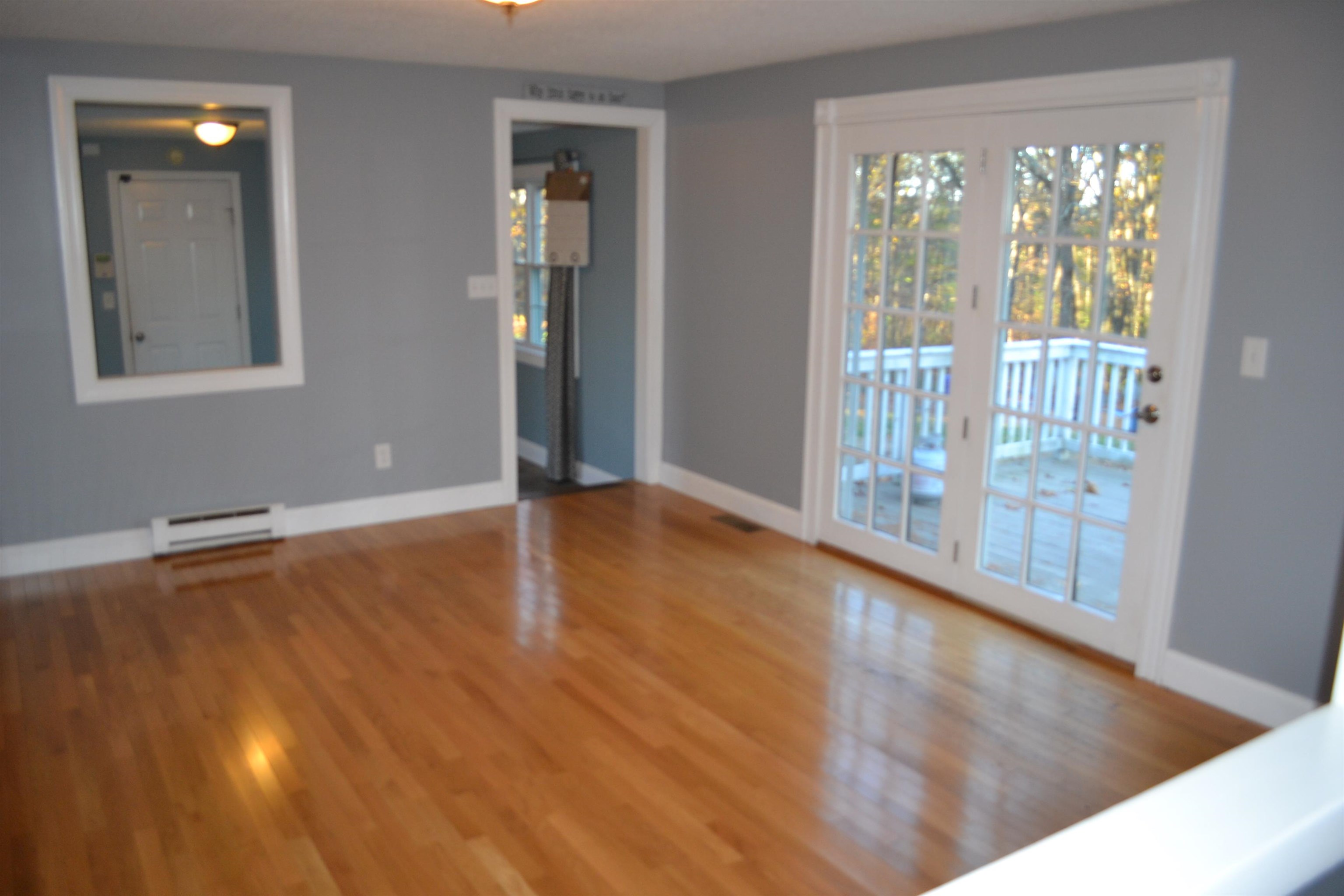 10 Madden Road Derry, NH 03038 - Photo 9 of 10