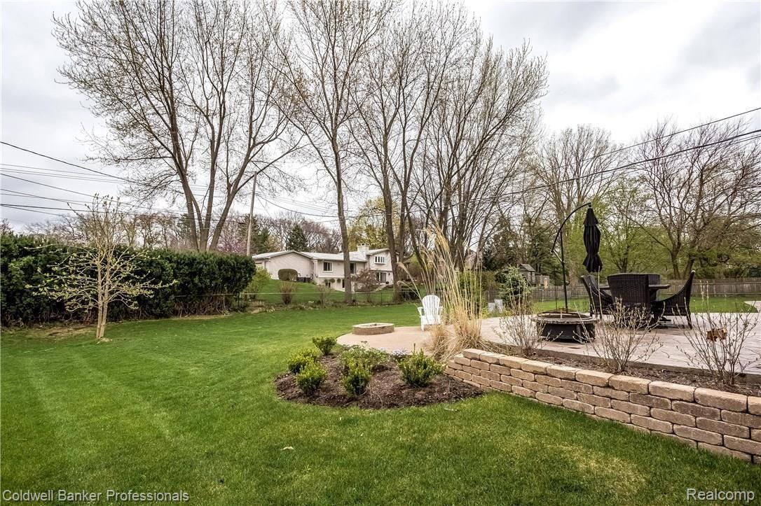 3757 Quarton Road Bloomfield Hills, MI 48302 - Photo 40 of 45 048-2685292-large.jpg