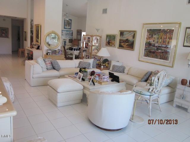 10375 Sunset Bend Drive Boca Raton, FL 33428 - Photo 3 of 15 living room