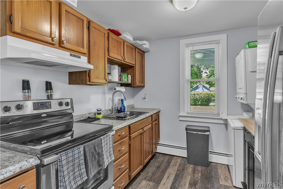 520 Main Street Porter, NY 14174 - Photo 45 of 50 Rear apartment kitchen