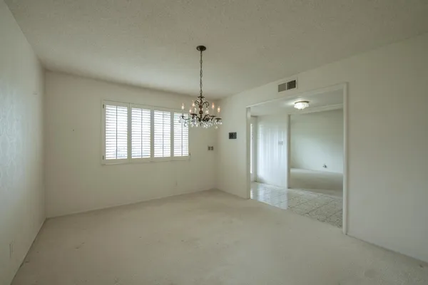 $499,000 | 1620 West Vartikian Avenue, Fresno, CA 93711