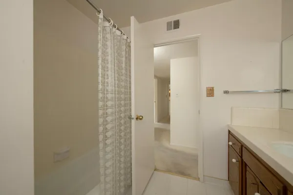 $499,000 | 1620 West Vartikian Avenue, Fresno, CA 93711