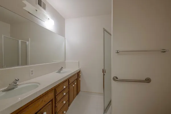 $499,000 | 1620 West Vartikian Avenue, Fresno, CA 93711