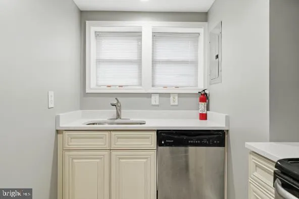 $1,495 | 1006 K Street Northeast, Unit B, Washington, DC 20002
