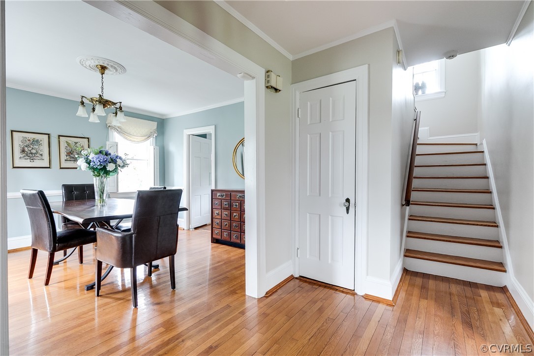 5207 Devonshire Road Richmond, VA 23225 - Photo 12 of 43 Foyer looking into dining room