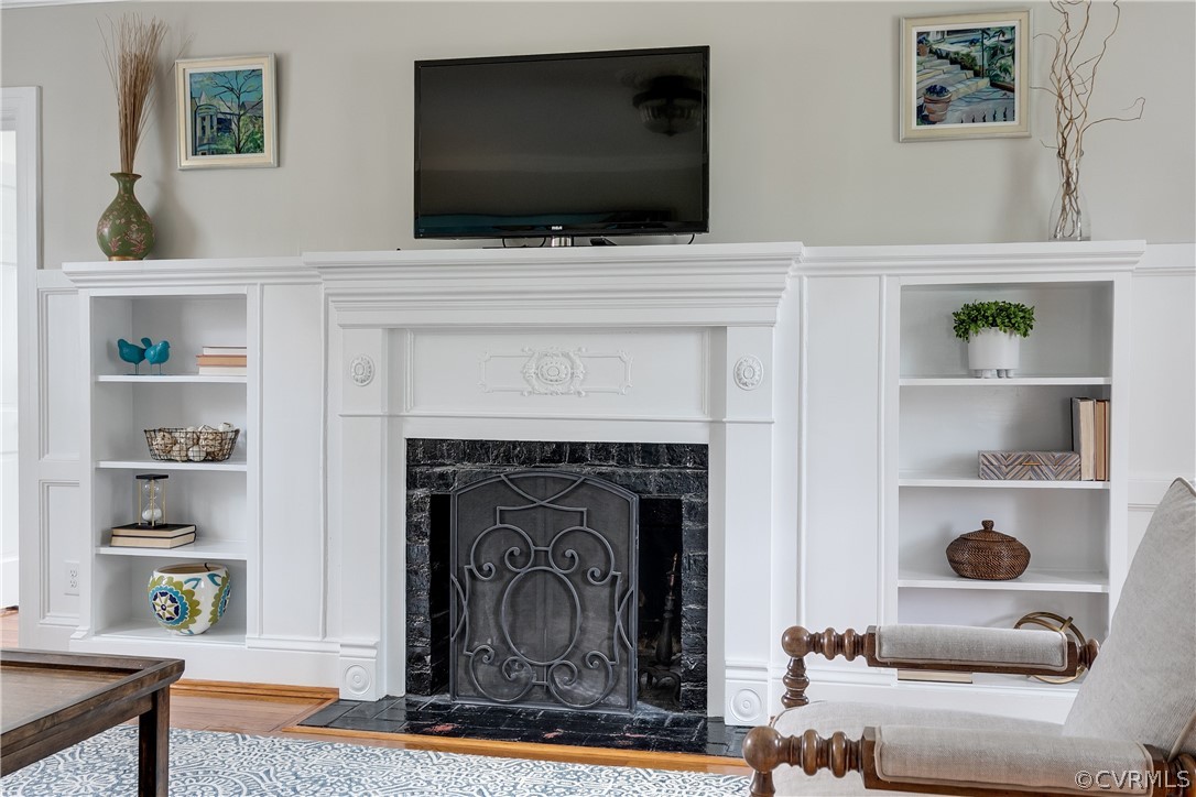 5207 Devonshire Road Richmond, VA 23225 - Photo 5 of 43 Built-ins and fireplace