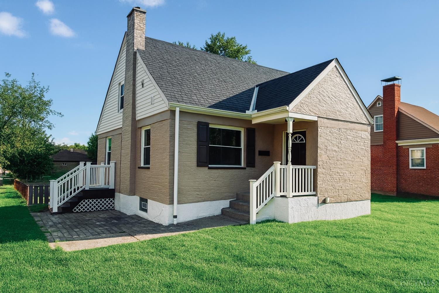 6824 Salem Road Cincinnati, OH 45230 - Photo 2 of 34
