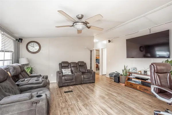 $899,000 | 9120 Farm To Market Road 1201, Gainesville, TX 76240