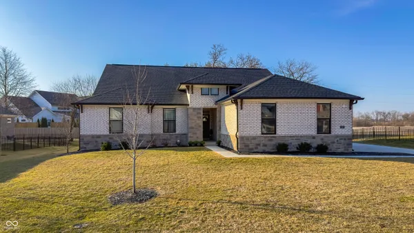 $599,000 | 110 Saundra Drive, Fortville, IN 46040