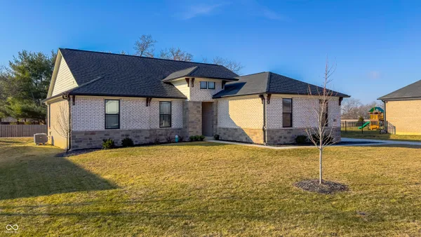 $599,000 | 110 Saundra Drive, Fortville, IN 46040