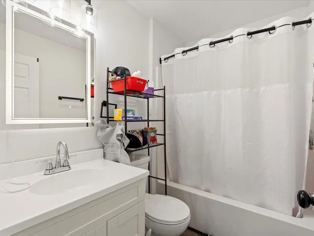 $284,900 | 1009 2nd Avenue Northeast, Staples, MN 56479