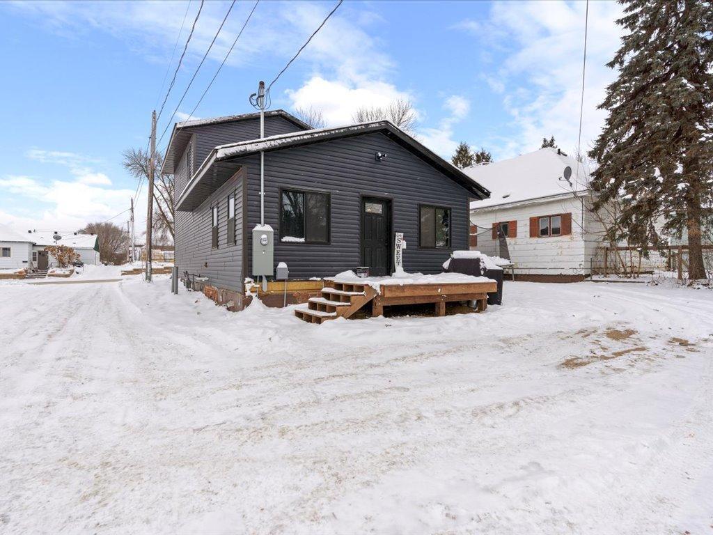 1009 2nd Avenue Northeast Staples, MN 56479 - Photo 4 of 34