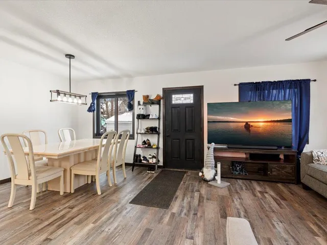 $284,900 | 1009 2nd Avenue Northeast, Staples, MN 56479