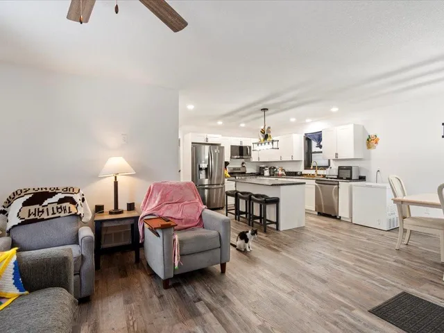 $284,900 | 1009 2nd Avenue Northeast, Staples, MN 56479