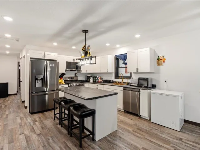 $284,900 | 1009 2nd Avenue Northeast, Staples, MN 56479