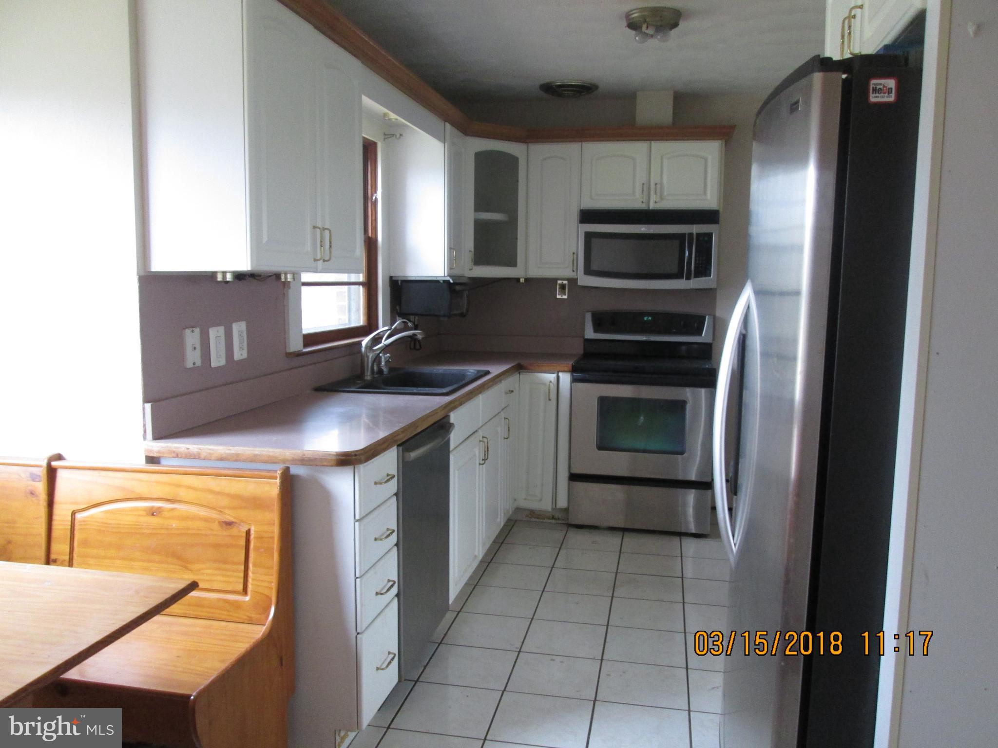 18360 Manor Church Road Boonsboro, MD 21713 - Photo 13 of 19 Kitchen
