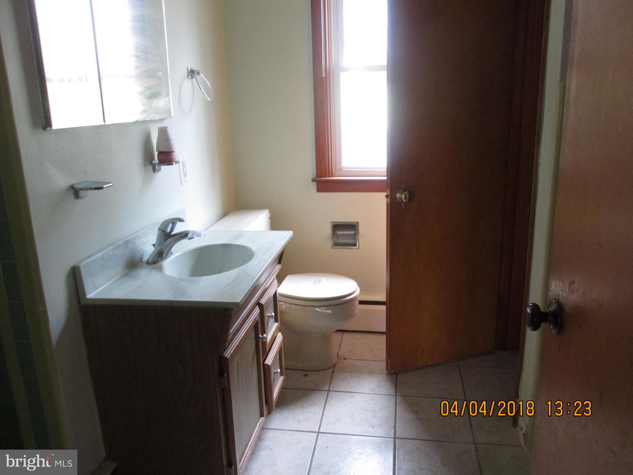 18360 Manor Church Road Boonsboro, MD 21713 - Photo 6 of 19 Bath