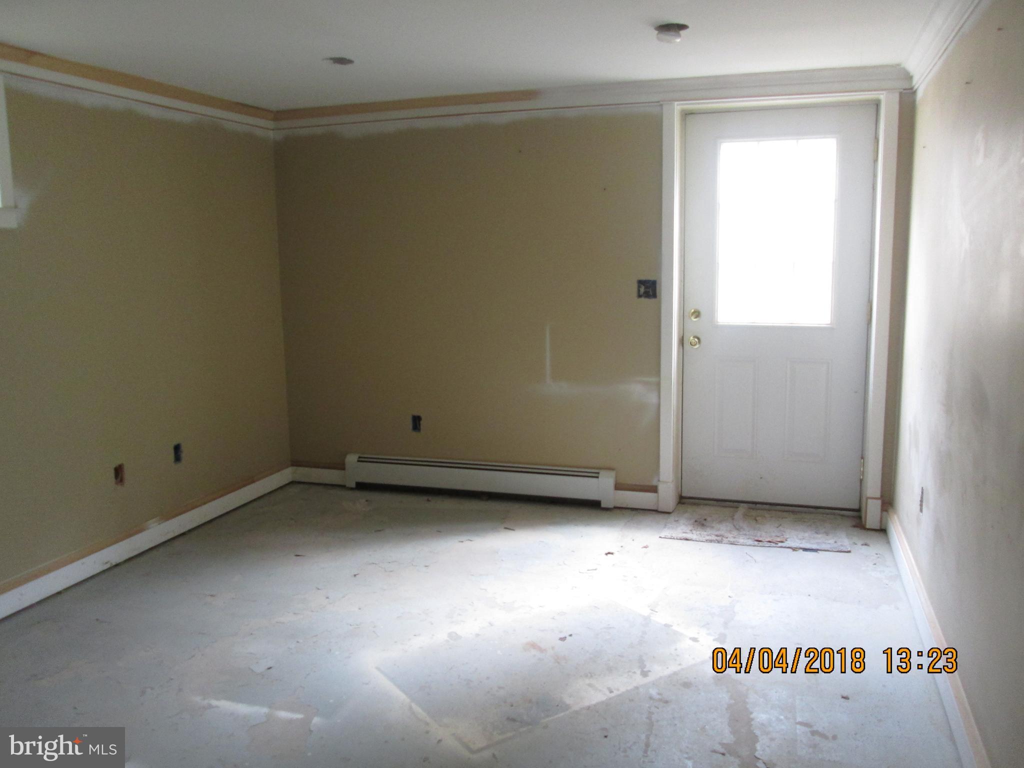 18360 Manor Church Road Boonsboro, MD 21713 - Photo 8 of 19 Bedroom