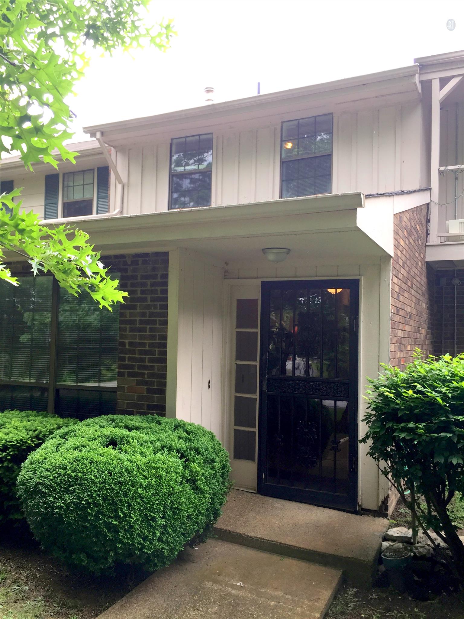 4001 Anderson Road, Unit 4 Nashville, TN 37217 - Photo 3 of 21 Welcome Home. Nothing to do but relax. All yard maintenance is included in your HOA.