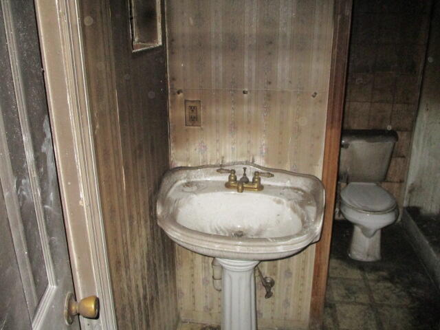 202 Poplar Street Three Oaks, MI 49128 - Photo 15 of 35 10