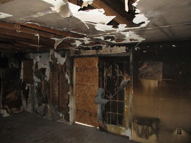 202 Poplar Street Three Oaks, MI 49128 - Photo 7 of 35 2