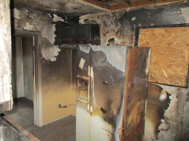 202 Poplar Street Three Oaks, MI 49128 - Photo 10 of 35 5