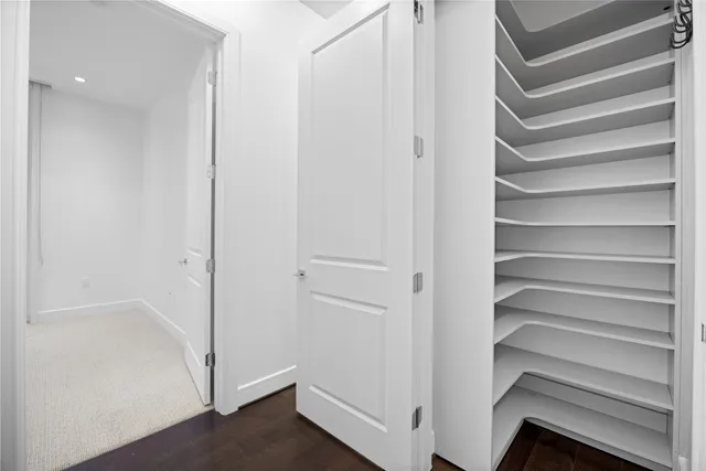 $895,968 | 4521 San Felipe Street, Unit 1903, Houston, TX 77027