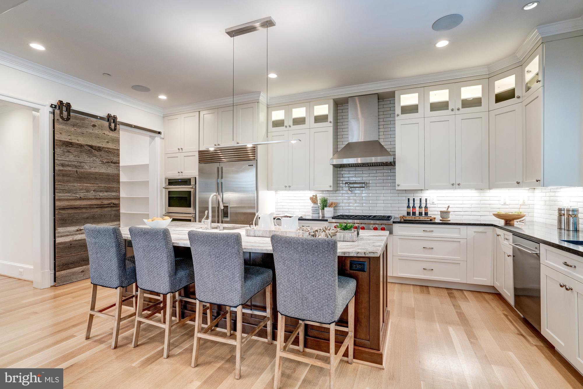 5607 Warwick Place Chevy Chase, MD 20815 - Photo 14 of 91