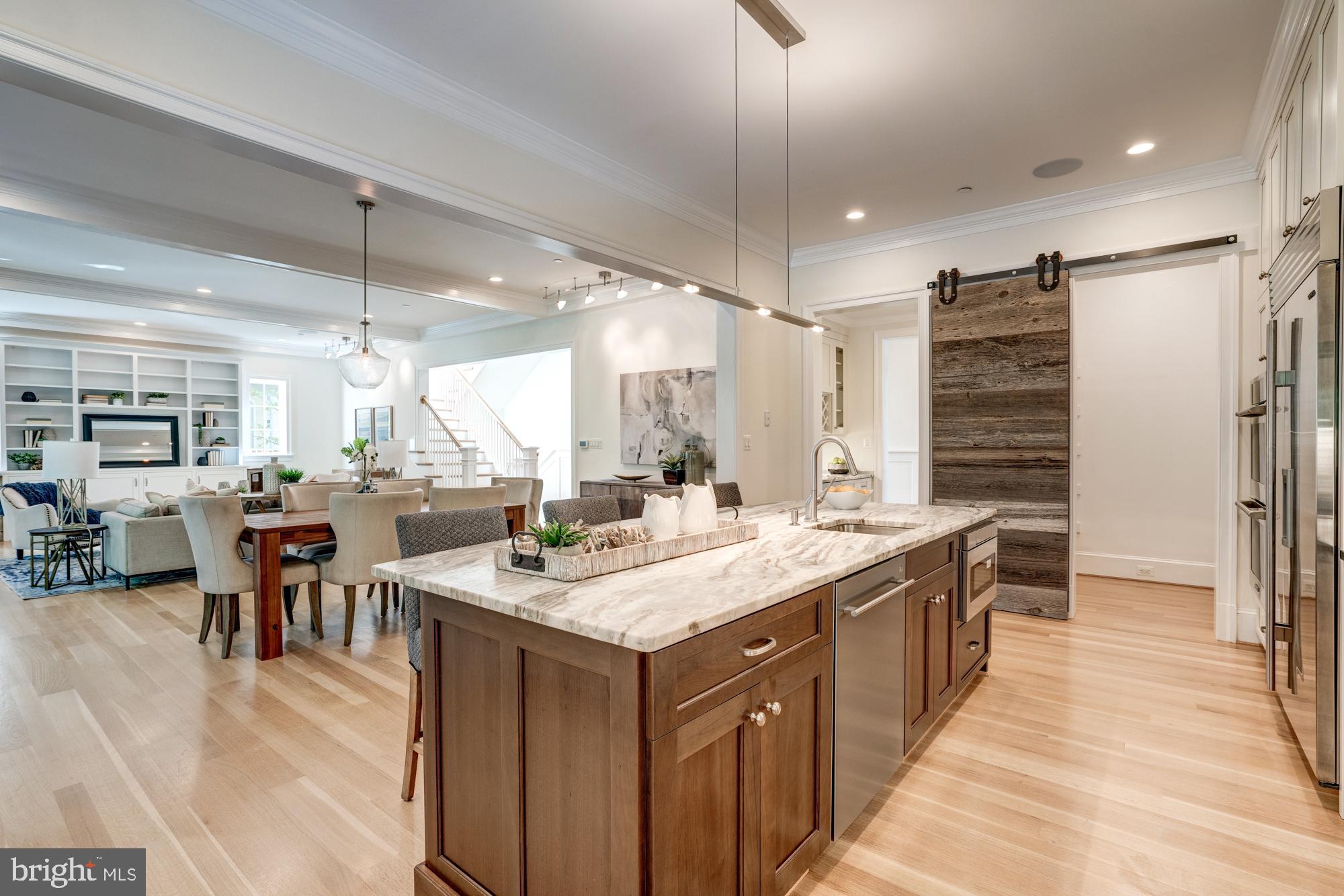 5607 Warwick Place Chevy Chase, MD 20815 - Photo 18 of 91