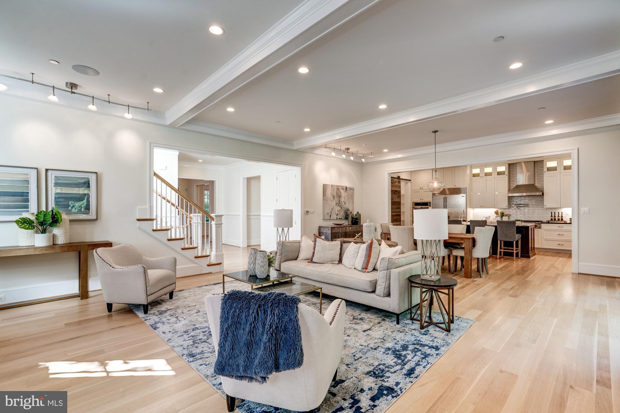 5607 Warwick Place Chevy Chase, MD 20815 - Photo 23 of 91