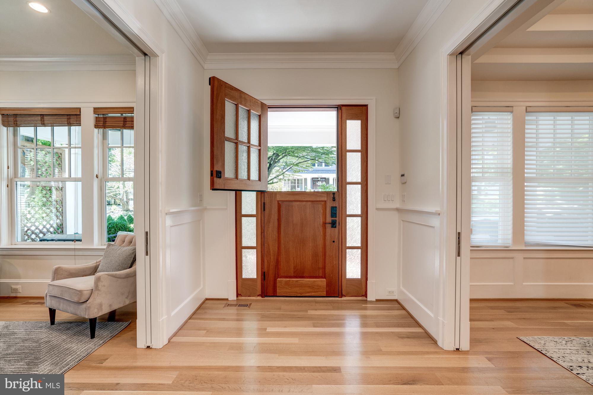 5607 Warwick Place Chevy Chase, MD 20815 - Photo 6 of 91