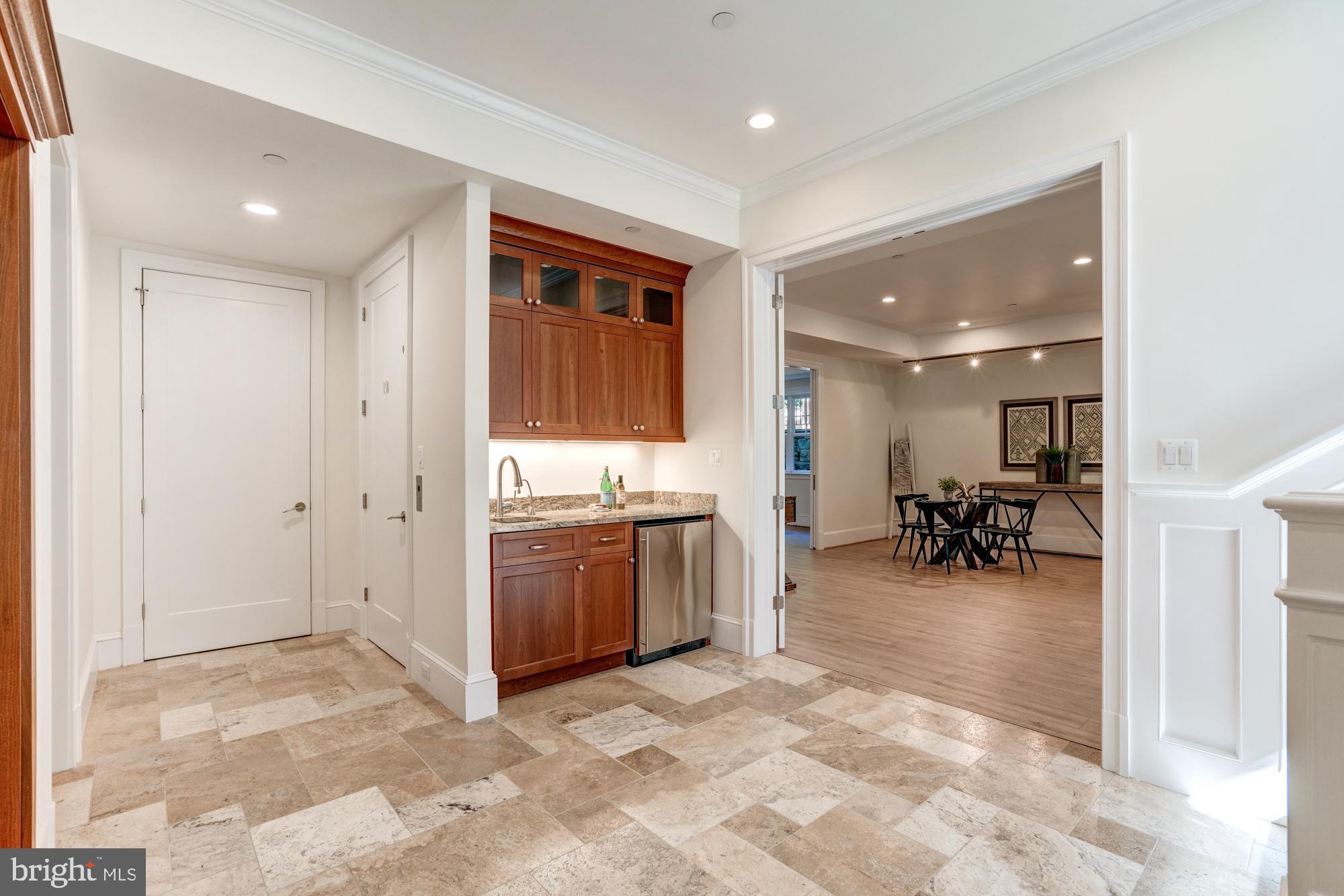 5607 Warwick Place Chevy Chase, MD 20815 - Photo 66 of 91