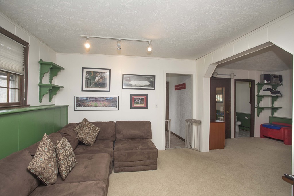 8 Churchill Road Franklin, MA 02038 - Photo 20 of 28 Gallery Image 20