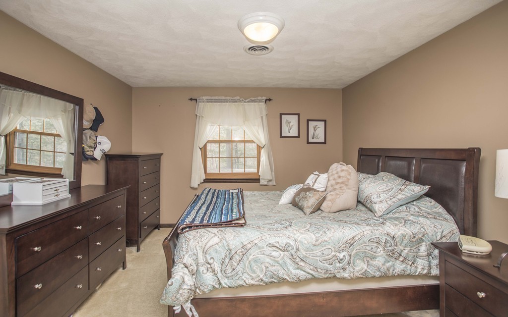 8 Churchill Road Franklin, MA 02038 - Photo 10 of 28 Gallery Image 10