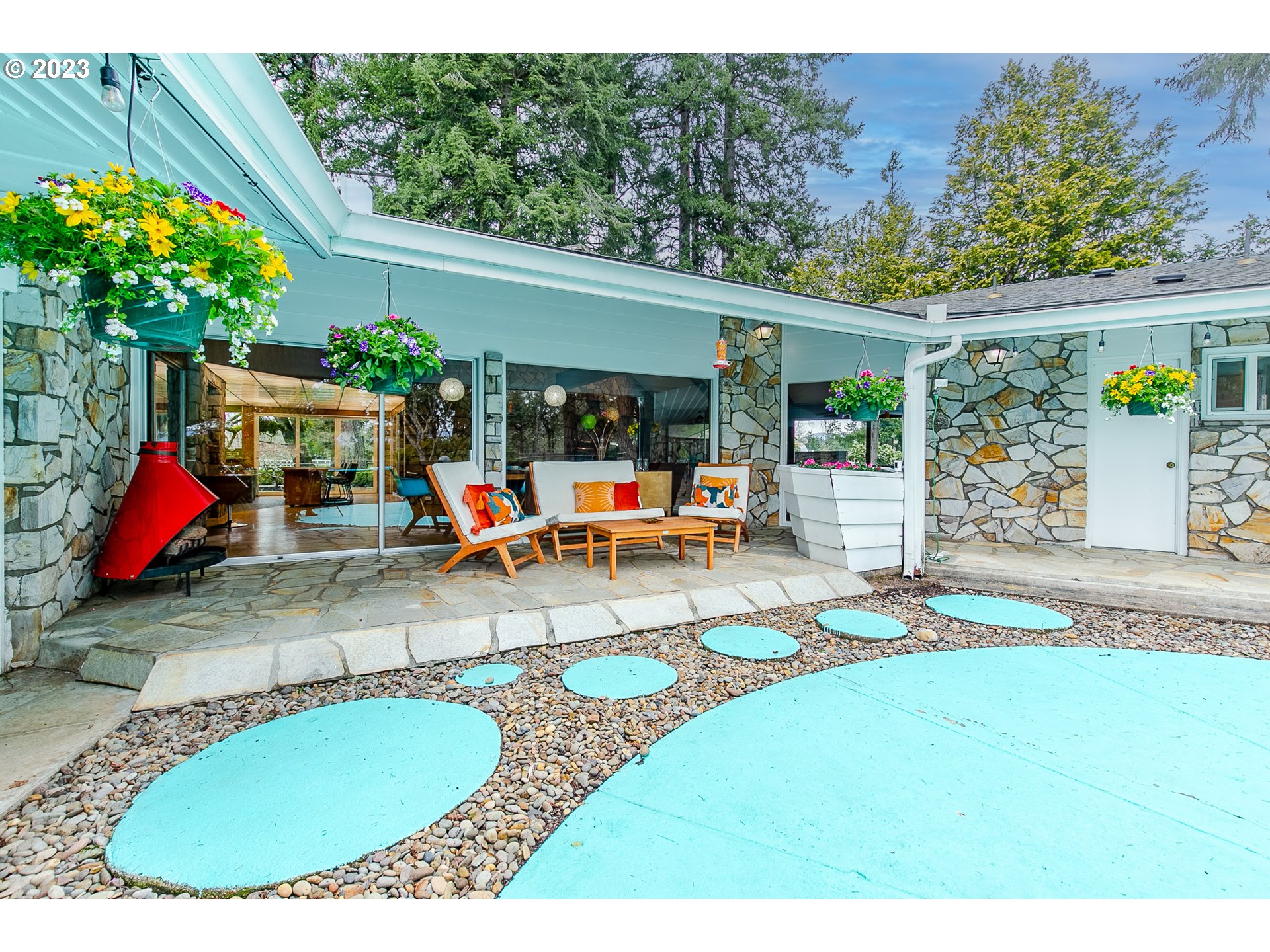 85124 Cloverdale Road Creswell, OR 97426 - Photo 39 of 48 swimming pool view with a seating space