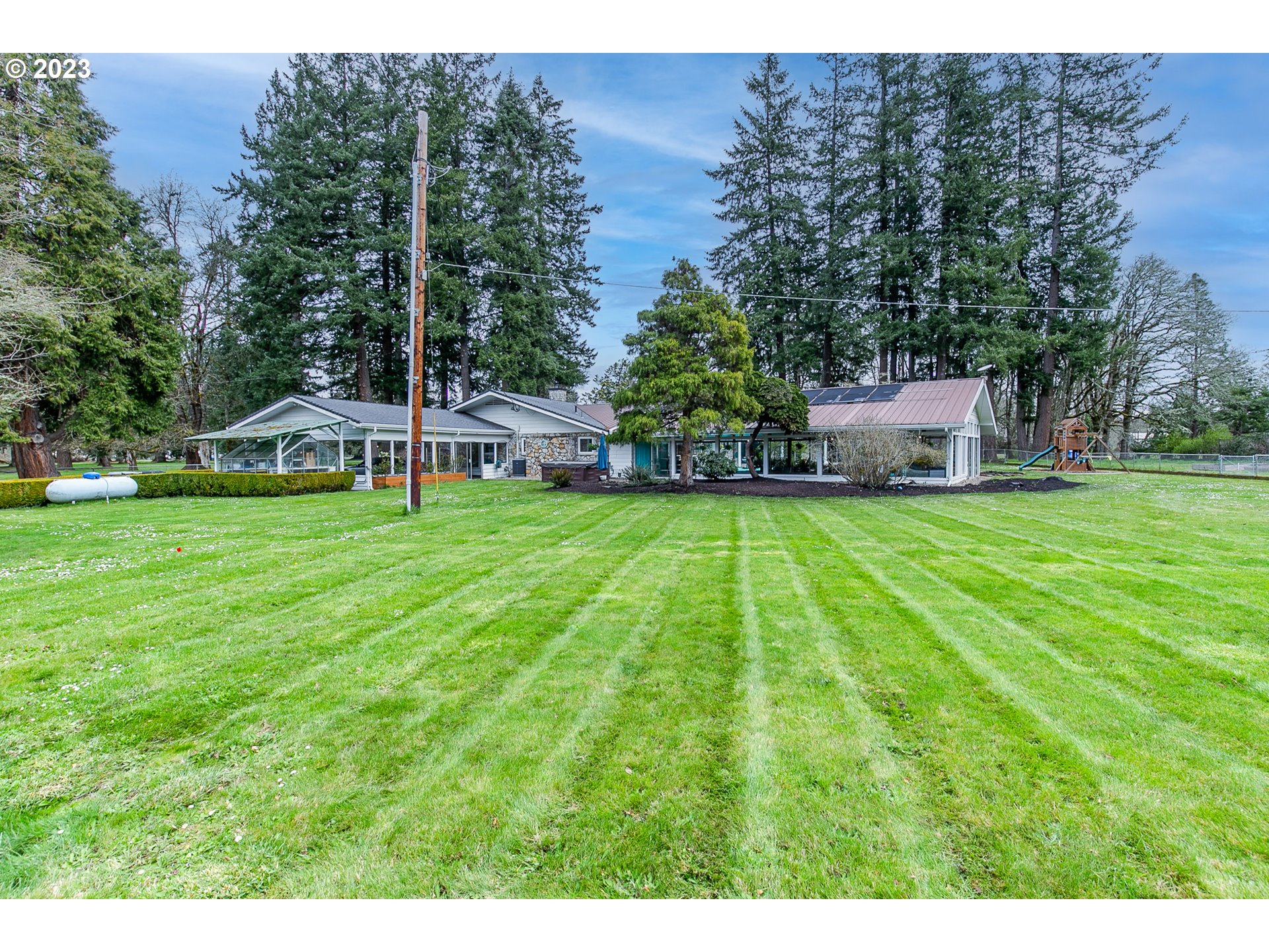 85124 Cloverdale Road Creswell, OR 97426 - Photo 42 of 48 a view of a park with large trees