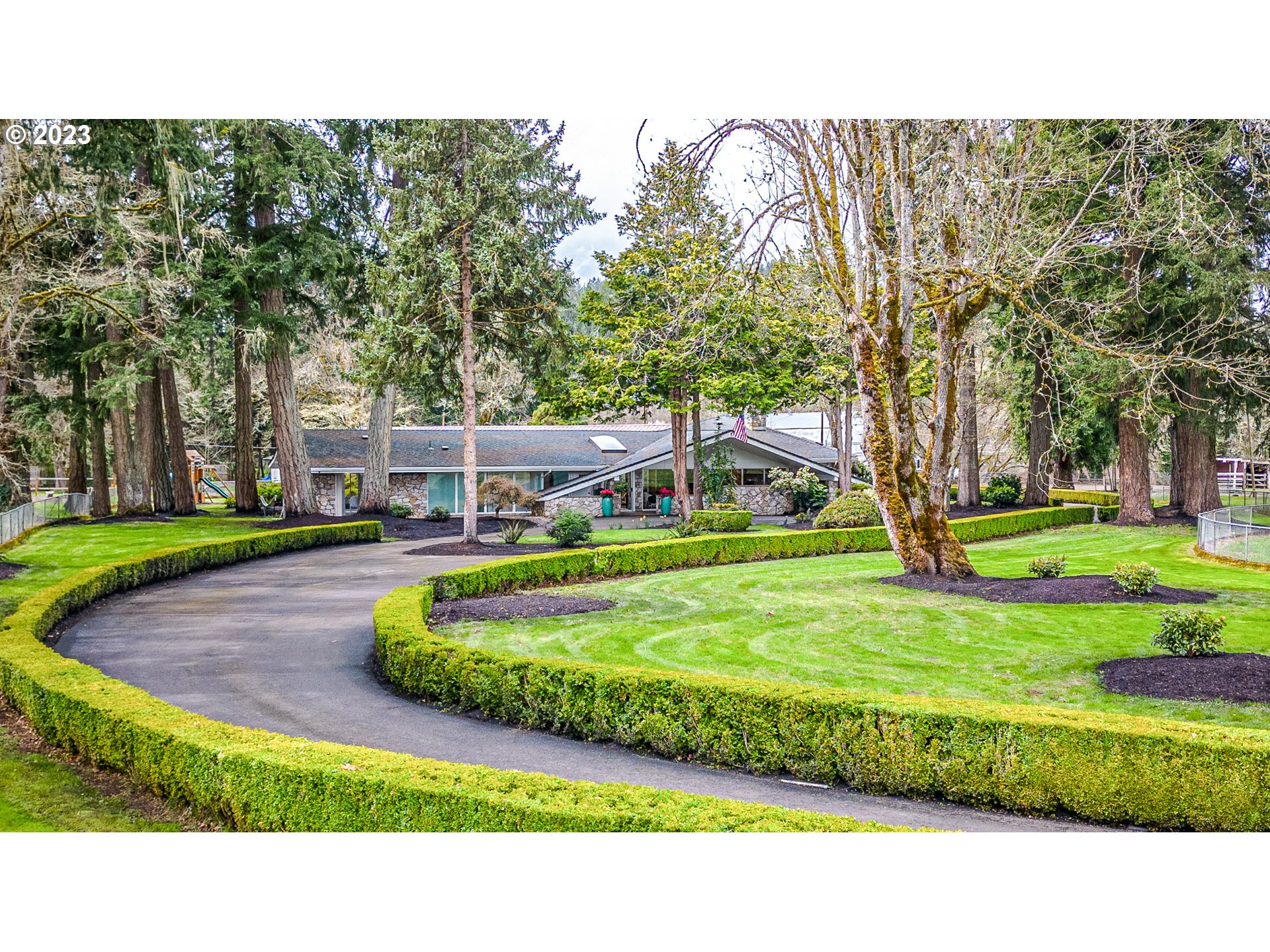 85124 Cloverdale Road Creswell, OR 97426 - Photo 6 of 48 a view of a house with big yard