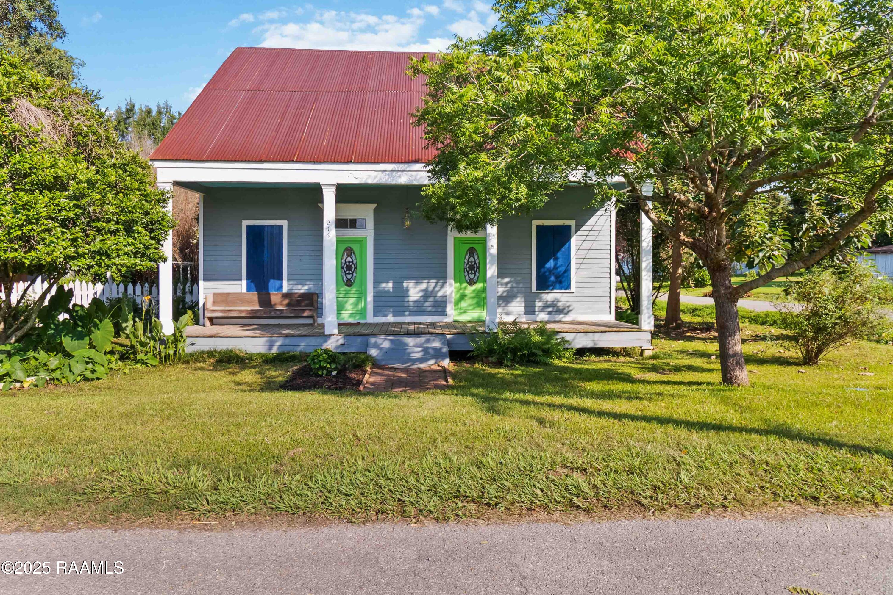 219 Corso Street Washington, LA 70589 - Photo 2 of 33 004