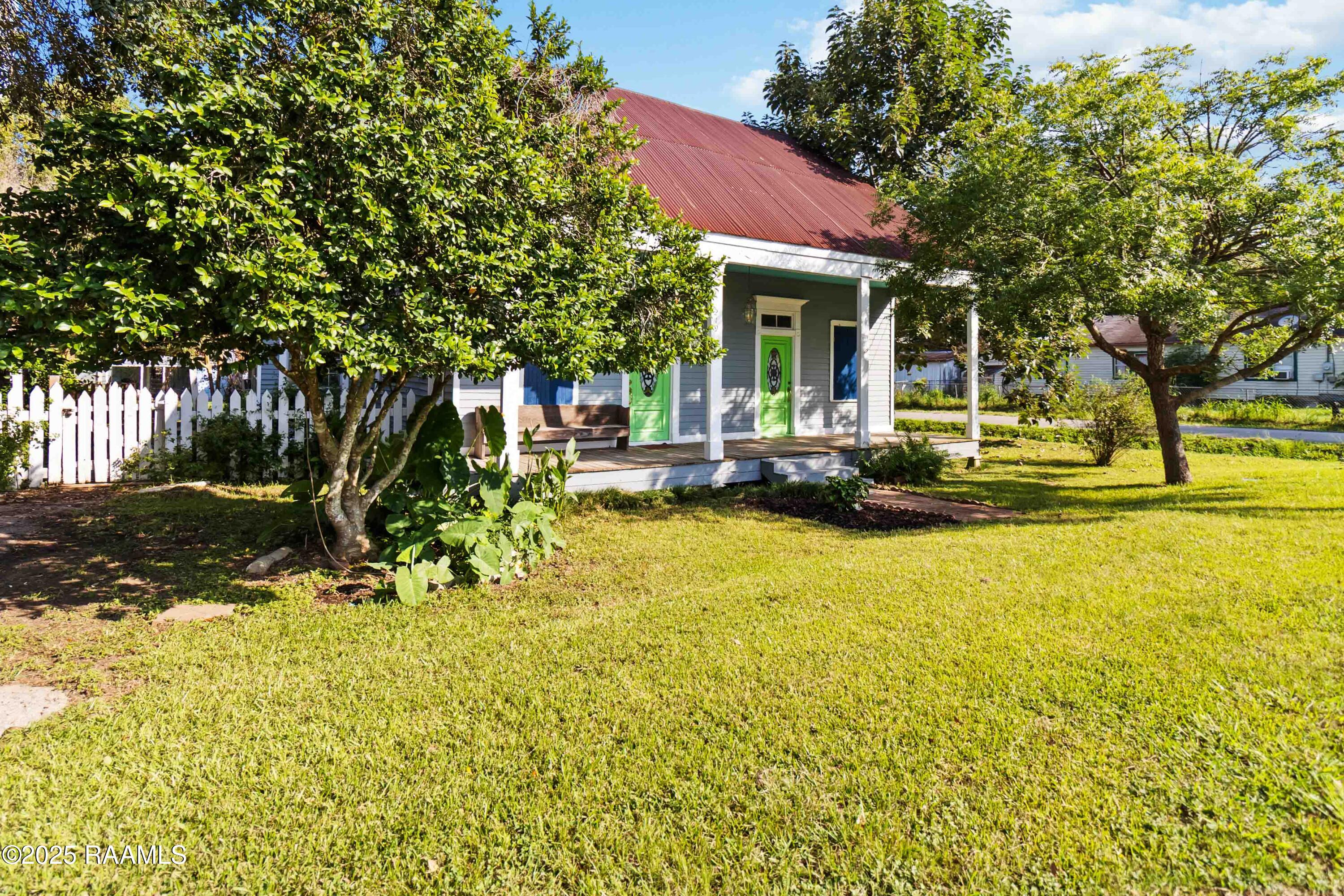 219 Corso Street Washington, LA 70589 - Photo 4 of 33 006