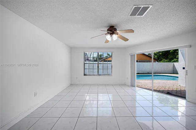 $4,700 | 14340 Southwest 90th Street, Miami, FL 33186